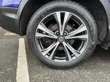 Nissan Qashqai 1.3 DIG-T N-Connecta SUV 5dr Petrol Manual Euro 6 (s/s) (140 ps) - U1040