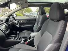 Nissan Qashqai 1.3 DIG-T N-Connecta SUV 5dr Petrol Manual Euro 6 (s/s) (140 ps) - U1040