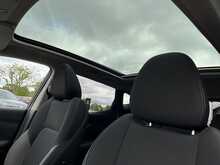 Nissan Qashqai 1.3 DIG-T N-Connecta SUV 5dr Petrol Manual Euro 6 (s/s) (140 ps) - U1040