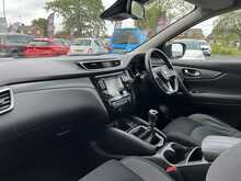 Nissan Qashqai 1.3 DIG-T N-Connecta SUV 5dr Petrol Manual Euro 6 (s/s) (140 ps) - U1040