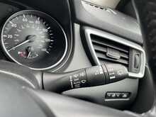 Nissan Qashqai 1.3 DIG-T N-Connecta SUV 5dr Petrol Manual Euro 6 (s/s) (140 ps) - U1040