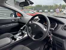 Peugeot 3008 1.2 PureTech Active SUV 5dr Petrol Manual Euro 6 (s/s) (130 ps) - U1077