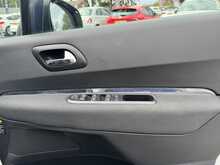 Peugeot 3008 1.2 PureTech Active SUV 5dr Petrol Manual Euro 6 (s/s) (130 ps) - U1077