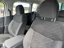 Peugeot 3008 1.2 PureTech Active SUV 5dr Petrol Manual Euro 6 (s/s) (130 ps) - U1077