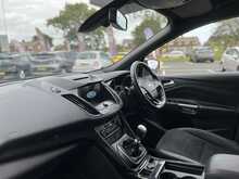 Ford Kuga 2.0 TDCi EcoBlue ST-Line SUV 5dr Diesel Manual Euro 6 (s/s) (150 ps) - U1110