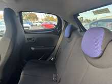 Citroen C1 1.0 VTi Urban Ride Hatchback 5dr Petrol Manual Euro 6 (72 ps) - U1140