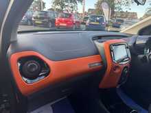 Citroen C1 1.0 VTi Urban Ride Hatchback 5dr Petrol Manual Euro 6 (72 ps) - U1140