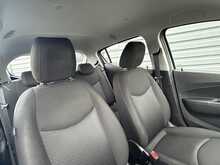 Vauxhall Viva 1.0i SE Hatchback 5dr Petrol Manual Euro 6 (a/c) (75 ps) - U1181