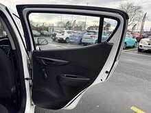 Vauxhall Viva 1.0i SE Hatchback 5dr Petrol Manual Euro 6 (a/c) (75 ps) - U1181