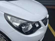 Vauxhall Viva 1.0i SE Hatchback 5dr Petrol Manual Euro 6 (a/c) (75 ps) - U1181