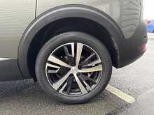 Peugeot 5008 1.5 BlueHDi Allure SUV 5dr Diesel EAT Euro 6 (s/s) (130 ps) - U1194