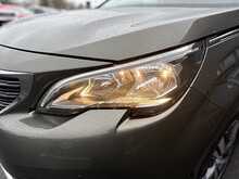Peugeot 5008 1.5 BlueHDi Allure SUV 5dr Diesel EAT Euro 6 (s/s) (130 ps) - U1194
