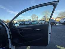 Volkswagen Polo 1.8 TSI BlueMotion Tech GTI Hatchback 3dr Petrol DSG Euro 6 (s/s) (192 ps) - U1195