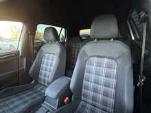 Volkswagen Golf 2.0 TDI GTD BlueLine Hatchback 5dr Diesel DSG Euro 6 (s/s) (184 ps) - U1204