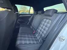 Volkswagen Golf 2.0 TDI GTD BlueLine Hatchback 5dr Diesel DSG Euro 6 (s/s) (184 ps) - U1204
