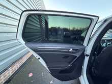 Volkswagen Golf 2.0 TDI GTD BlueLine Hatchback 5dr Diesel DSG Euro 6 (s/s) (184 ps) - U1204