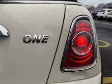 MINI Convertible One - U1207