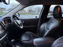 Jeep Cherokee 3.2 V6 Trailhawk SUV 5dr Petrol Auto 4WD Euro 6 (270 bhp) - U1209