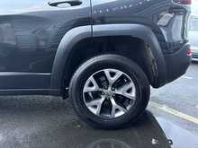 Jeep Cherokee 3.2 V6 Trailhawk SUV 5dr Petrol Auto 4WD Euro 6 (270 bhp) - U1209
