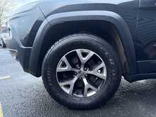Jeep Cherokee 3.2 V6 Trailhawk SUV 5dr Petrol Auto 4WD Euro 6 (270 bhp) - U1209