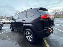 Jeep Cherokee 3.2 V6 Trailhawk SUV 5dr Petrol Auto 4WD Euro 6 (270 bhp) - U1209