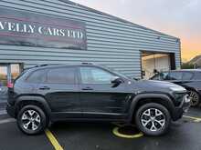 Jeep Cherokee 3.2 V6 Trailhawk SUV 5dr Petrol Auto 4WD Euro 6 (270 bhp) - U1209