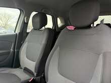 Renault Captur 0.9 TCe ENERGY Dynamique S Nav SUV 5dr Petrol Manual Euro 6 (s/s) (90 ps) - U1223