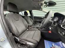 Vauxhall Astra 1.6 CDTi BlueInjection SRi Nav Hatchback 5dr Diesel Manual Euro 6 (s/s) (136 ps) - U1237