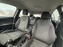 Vauxhall Astra 1.6 CDTi BlueInjection SRi Nav Hatchback 5dr Diesel Manual Euro 6 (s/s) (136 ps) - U1237