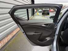 Vauxhall Astra 1.6 CDTi BlueInjection SRi Nav Hatchback 5dr Diesel Manual Euro 6 (s/s) (136 ps) - U1237