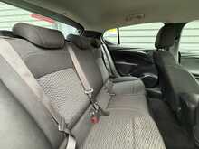 Vauxhall Astra 1.6 CDTi BlueInjection SRi Nav Hatchback 5dr Diesel Manual Euro 6 (s/s) (136 ps) - U1237