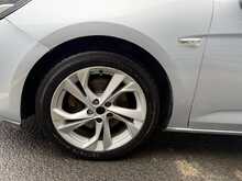 Vauxhall Astra 1.6 CDTi BlueInjection SRi Nav Hatchback 5dr Diesel Manual Euro 6 (s/s) (136 ps) - U1237