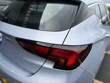 Vauxhall Astra 1.6 CDTi BlueInjection SRi Nav Hatchback 5dr Diesel Manual Euro 6 (s/s) (136 ps) - U1237