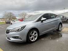 Vauxhall Astra 1.6 CDTi BlueInjection SRi Nav Hatchback 5dr Diesel Manual Euro 6 (s/s) (136 ps) - U1237