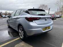 Vauxhall Astra 1.6 CDTi BlueInjection SRi Nav Hatchback 5dr Diesel Manual Euro 6 (s/s) (136 ps) - U1237