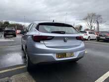 Vauxhall Astra 1.6 CDTi BlueInjection SRi Nav Hatchback 5dr Diesel Manual Euro 6 (s/s) (136 ps) - U1237