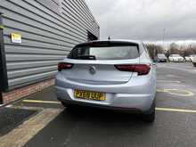 Vauxhall Astra 1.6 CDTi BlueInjection SRi Nav Hatchback 5dr Diesel Manual Euro 6 (s/s) (136 ps) - U1237