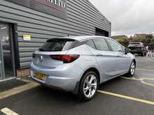 Vauxhall Astra 1.6 CDTi BlueInjection SRi Nav Hatchback 5dr Diesel Manual Euro 6 (s/s) (136 ps) - U1237