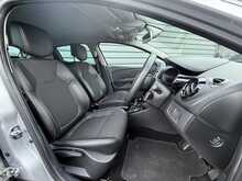 Renault Clio 1.5 dCi GT Line Hatchback 5dr Diesel EDC Euro 6 (s/s) (90 ps) - U1253