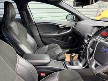 Volvo V40 2.0 D4 R-Design Nav Hatchback 5dr Diesel Manual Euro 6 (s/s) (190 ps) - U1258