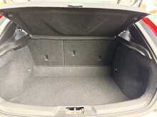 Volvo V40 2.0 D4 R-Design Nav Hatchback 5dr Diesel Manual Euro 6 (s/s) (190 ps) - U1258