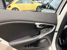 Volvo V40 2.0 D4 R-Design Nav Hatchback 5dr Diesel Manual Euro 6 (s/s) (190 ps) - U1258