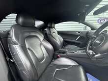 Audi TT 2.0 TDI Black Edition Coupe 3dr Diesel S Tronic quattro Euro 5 (170 ps) - U1272