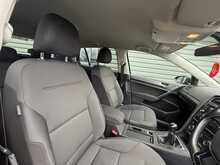 Volkswagen Golf TDI SE Nav Hatchback 1.6 Manual Diesel - U1311