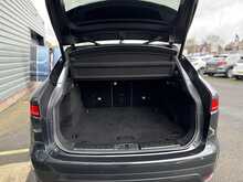 Jaguar F-PACE 2.0 P250i R-Sport SUV 5dr Petrol Auto AWD Euro 6 (s/s) (250 ps) - U1312