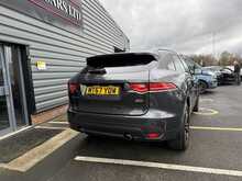 Jaguar F-PACE 2.0 P250i R-Sport SUV 5dr Petrol Auto AWD Euro 6 (s/s) (250 ps) - U1312