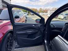 Ford Kuga 2.0 TDCi Titanium SUV 5dr Diesel Manual Euro 6 (s/s) (150 ps) - U1318