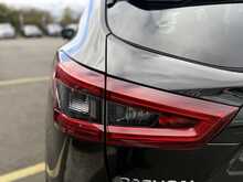 Nissan Qashqai 1.6 dCi Tekna SUV 5dr Diesel Manual 4WD Euro 6 (s/s) (130 ps) - U1322