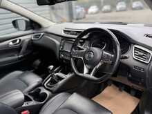 Nissan Qashqai 1.6 dCi Tekna SUV 5dr Diesel Manual 4WD Euro 6 (s/s) (130 ps) - U1322