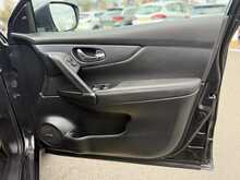Nissan Qashqai 1.6 dCi Tekna SUV 5dr Diesel Manual 4WD Euro 6 (s/s) (130 ps) - U1322